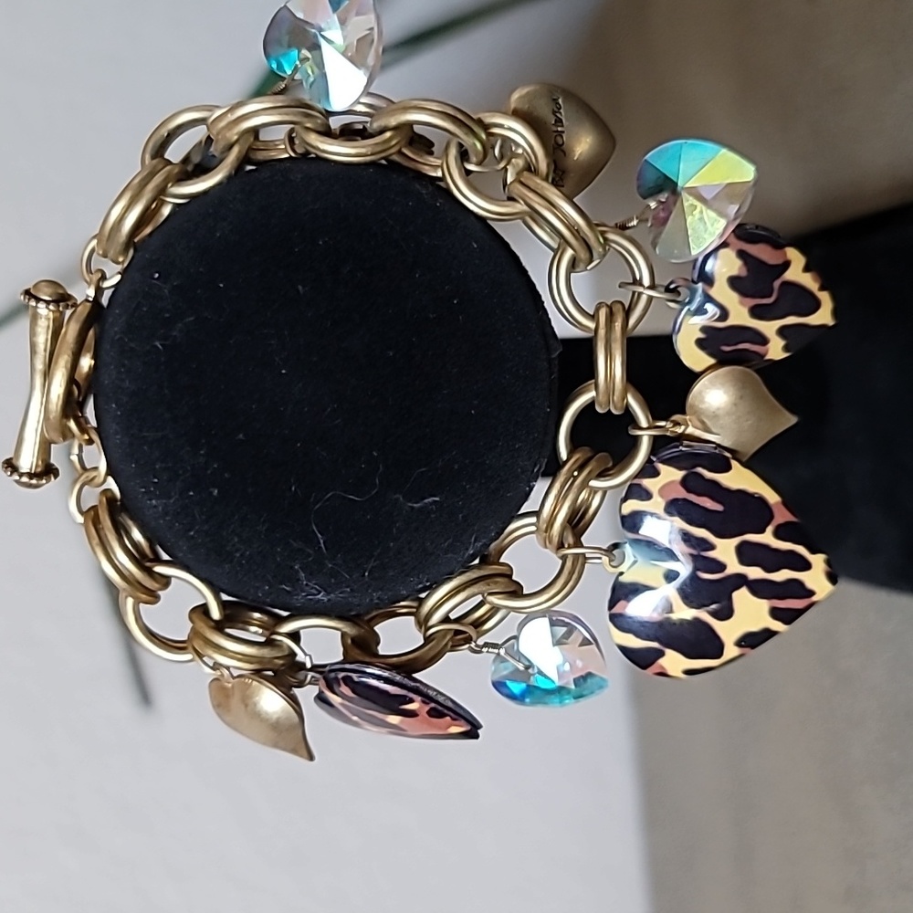 Vintage BETSEY JOHNSON Leaping Leopards Heart Locket Toggle Bracelet.